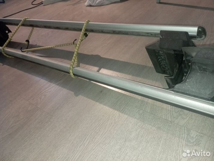 Багажник на крышу универсальный 120 см