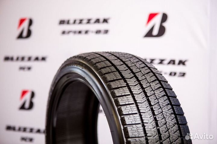 Bridgestone Blizzak Ice 215/60 R16 112