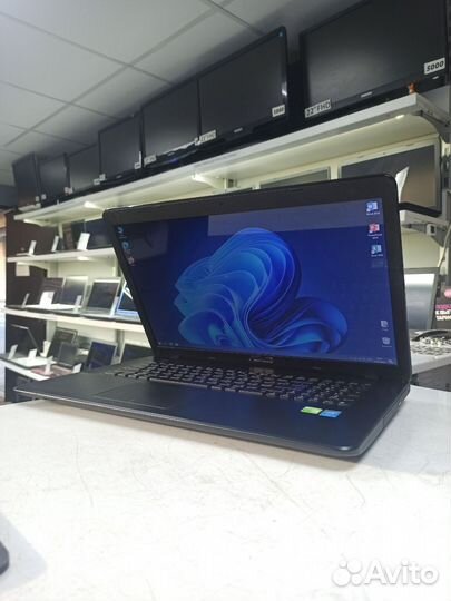 Asus 17