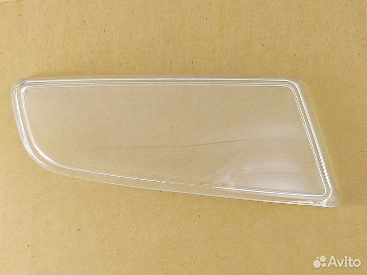 Стекло противотуманной фары правое Honda Civic 4D