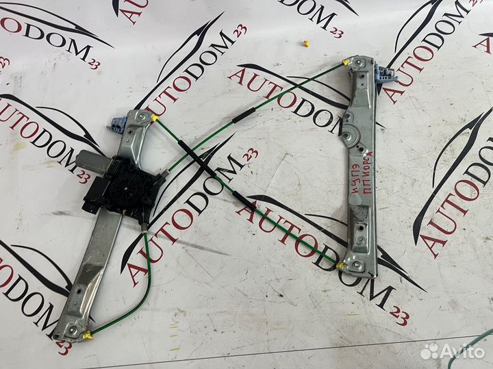 Стеклоподъемник правый Opel Corsa D купе