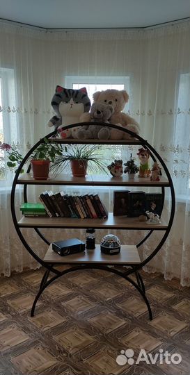 Круглый Стеллаж