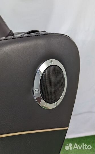 Массажное кресло