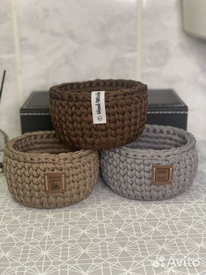 Вязаные корзинки ручной работы