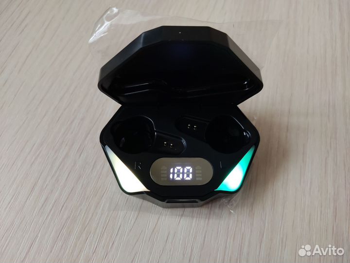 Беспроводные наушники TWS