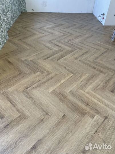 Укладка ламината, наливной пол