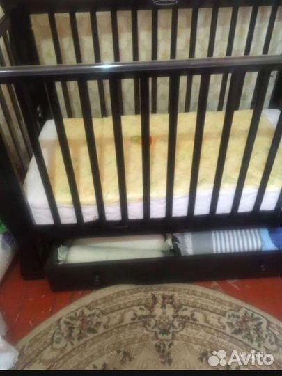 Кровать маятник