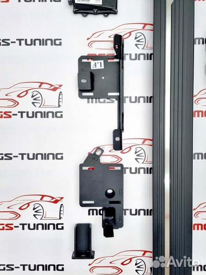 Выдвижные пороги Bentley Bentayga подножки