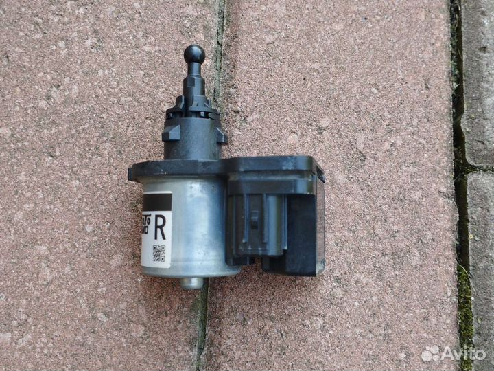 Корректор фар Toyota Lexus