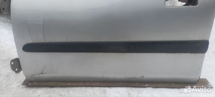 Передняя левая дверь Ровер 200