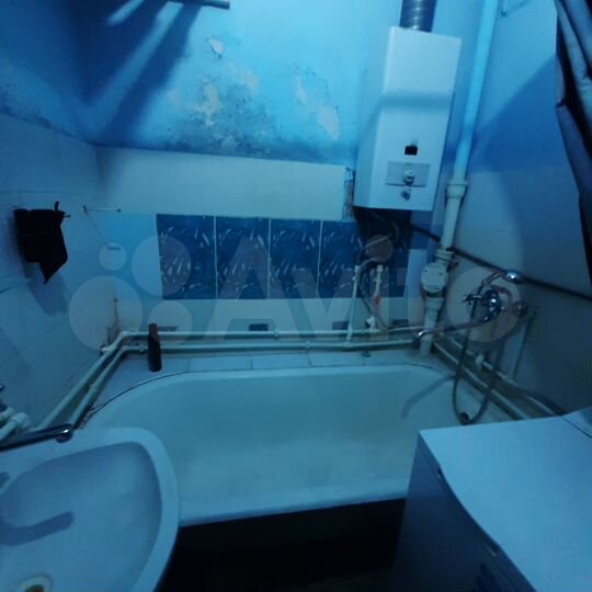 2-к. квартира, 57 м², 1/4 эт.