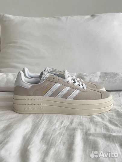 Кроссовки женские Adidas Gazelle Bold