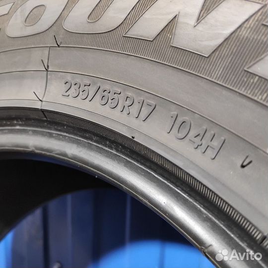 Toyo Open Country I/T 235/65 R17