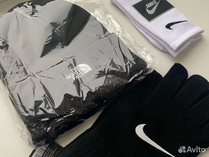 Зимний Комплект 3В1 Шапка TNF и перчатки nike