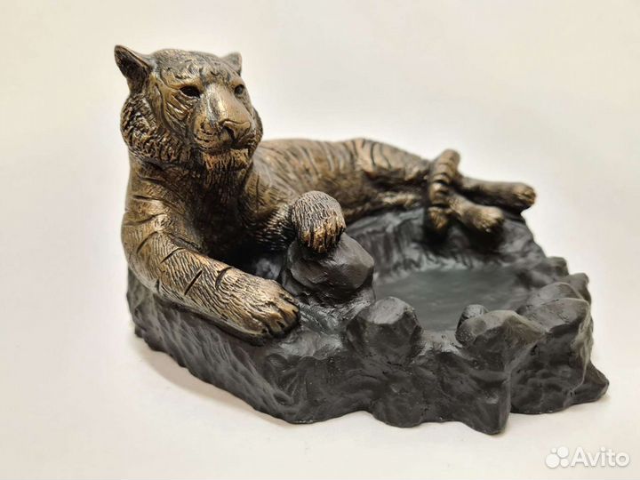 Тигр статуэтка 2022 год