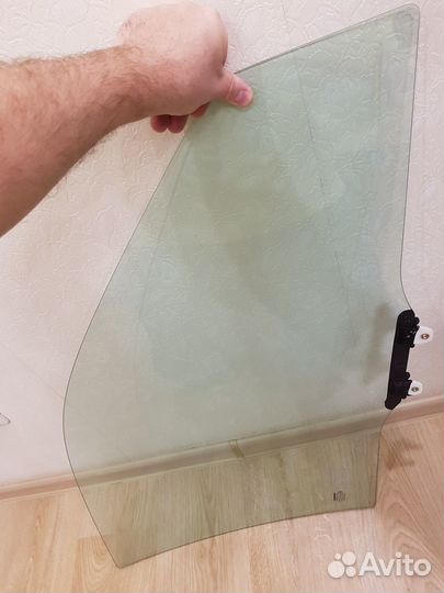 Стекло переднее левое honda crv 2