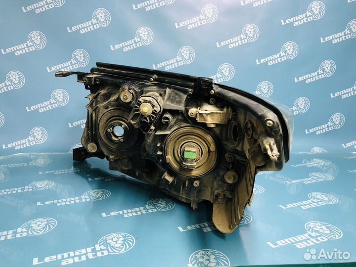 Фара правая Toyota Land Cruiser 200