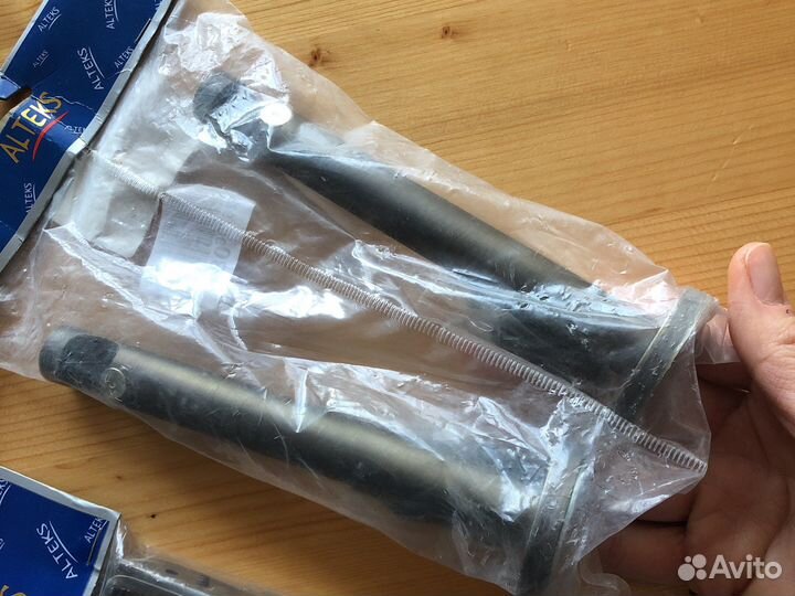 Кронштейн наконечник для карниза