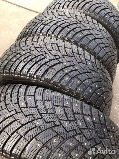Pirelli Ice Zero 2 225/50 R17