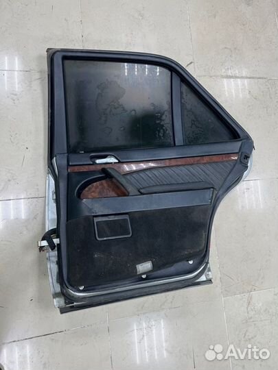 Дверь задняя правая Mercedes-Benz 140 W140