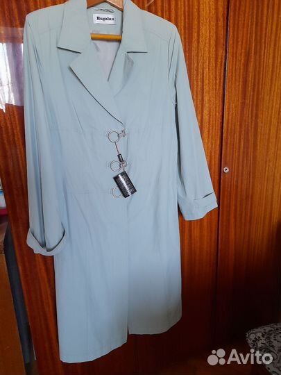 Плащ женский