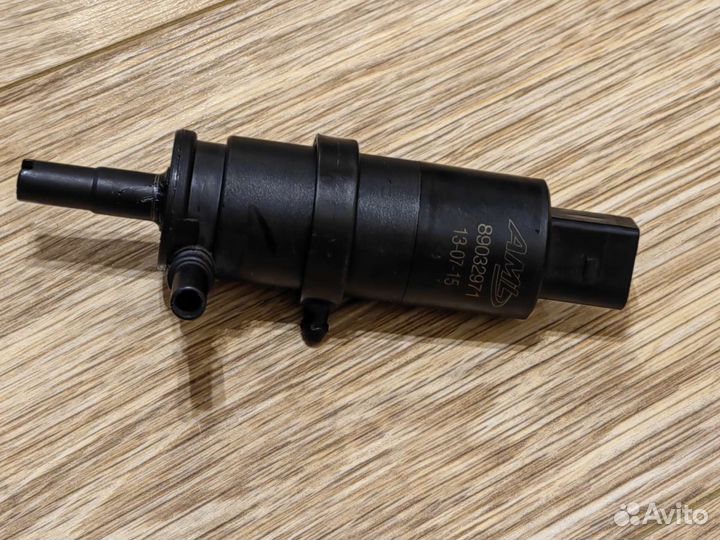 Насос омывателя фар Jeep Grand Cherokee WK2