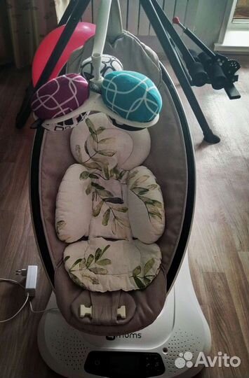 Детские электронные качели 4moms