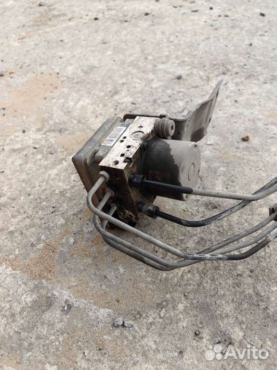 Блок управления ABS на Hyundai Solaris 2