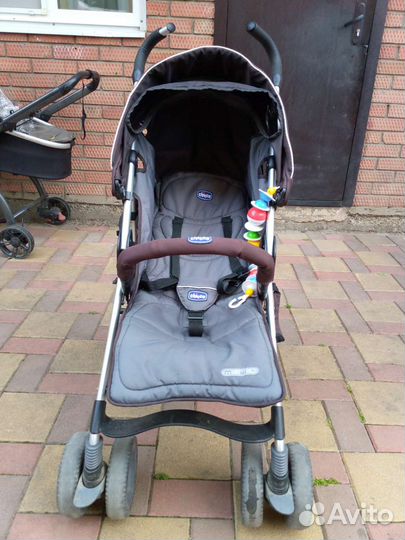Прогулочная коляска chicco