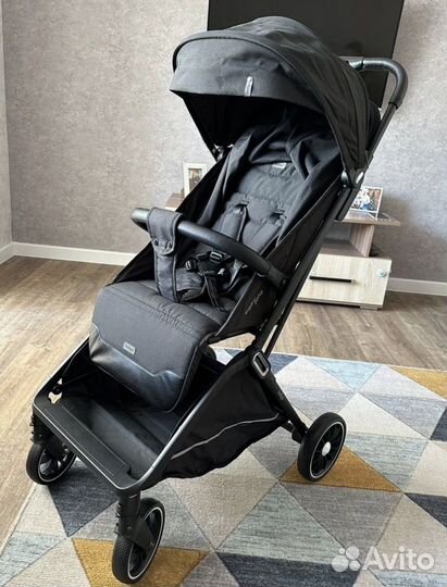 Прогулочная коляска indigo