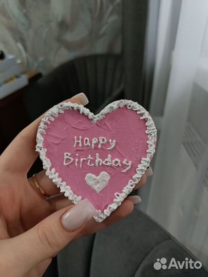 Магнит на холодильник кремовый торт