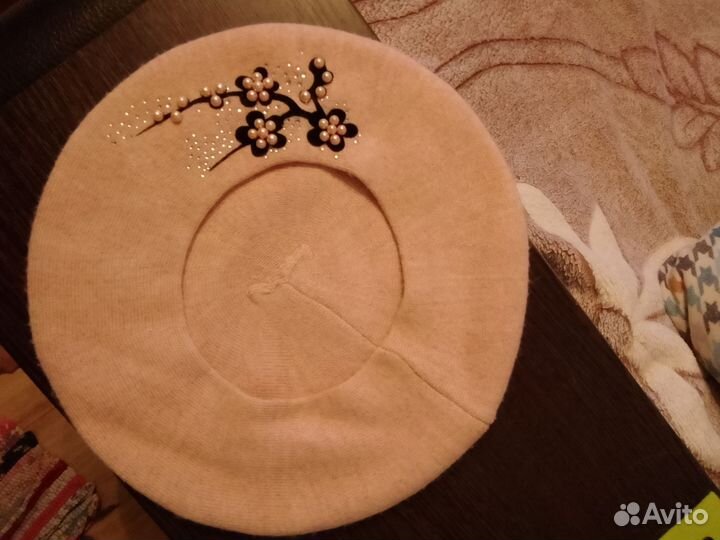 Берет женский