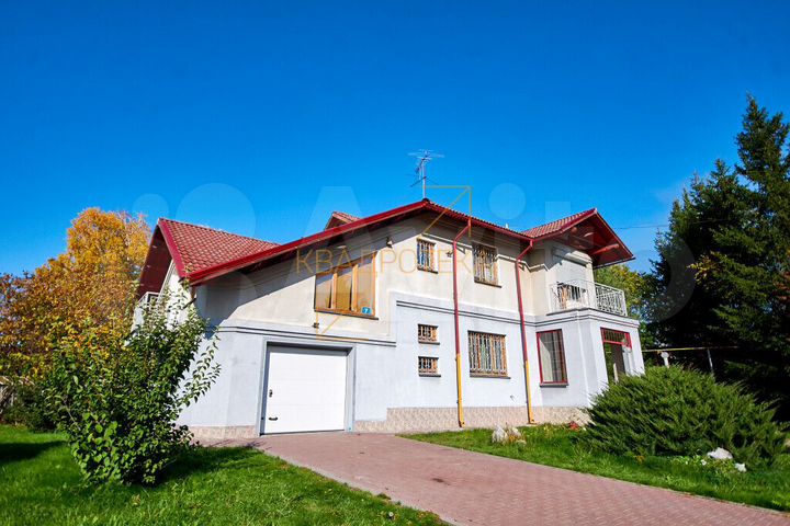 Дом 287,8 м² на участке 19 сот.