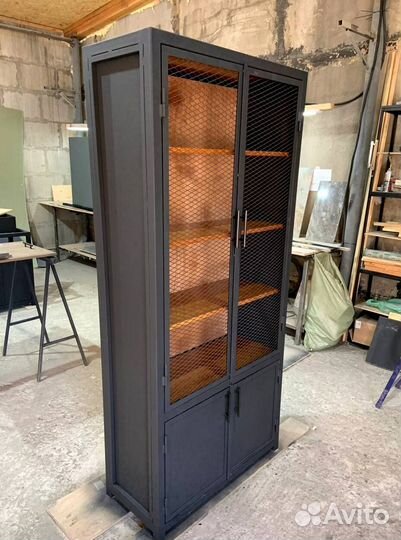 Кухня лофт из дерева и металла