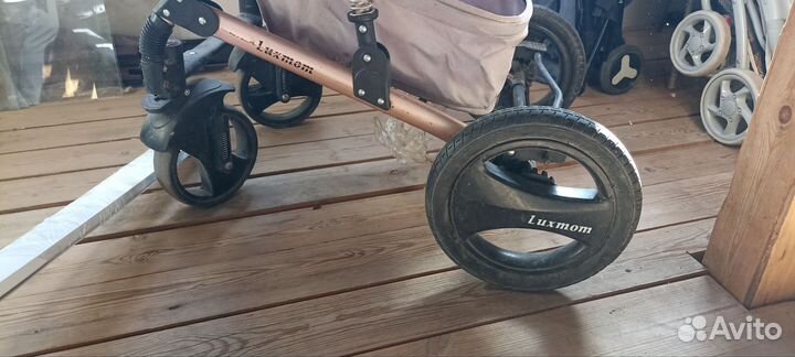 Прогулочная коляска на запчасти