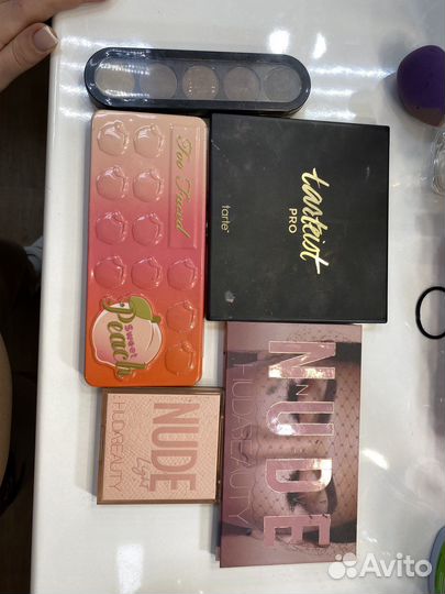 Палетка для макияжа