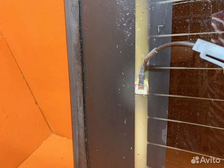 Стекло пятой двери Hummer H2 6.0 2003