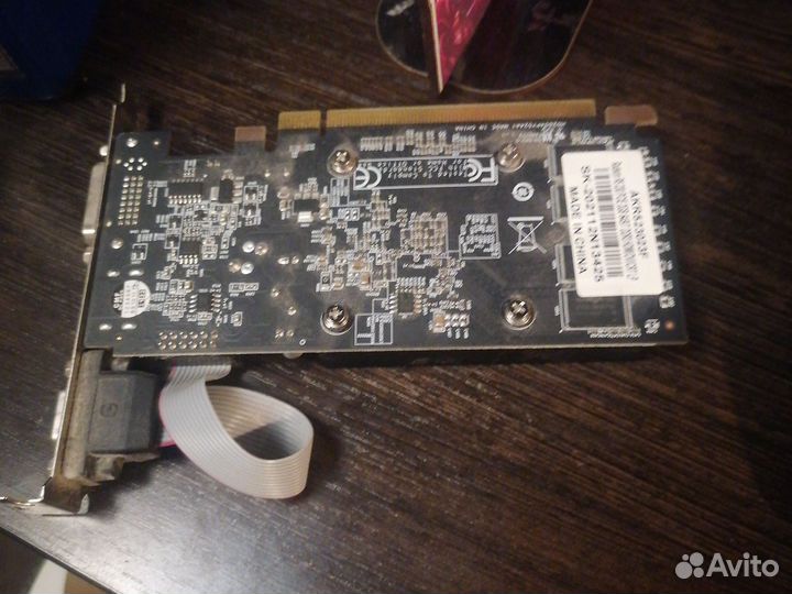 Видеокарта AMD radeon r5 230 PCI-E 2gb 64bit DDR3