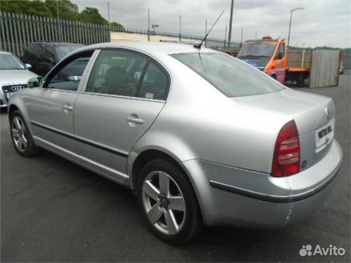 Разбор на запчасти Skoda SuperB