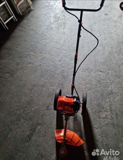 Газонокосилка - триммер колесный