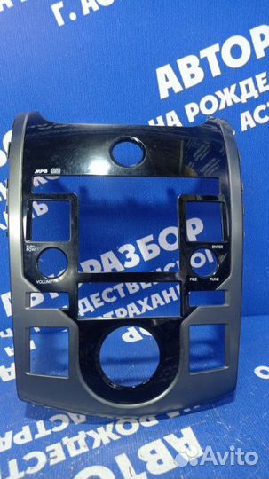 Накладка центральной консоли Kia Cerato Koup купе