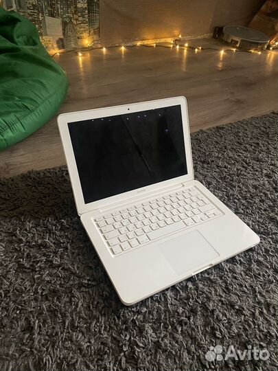 Apple MacBook 13