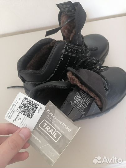 Ботинки зимние 39 размера