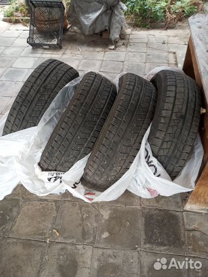 iLink Wintervorhut Stud III 225/65 R17 102H