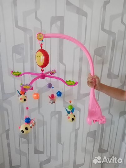 Музыкальная каруселька на кроватку