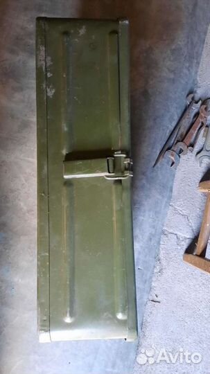 Ящик металлический военный