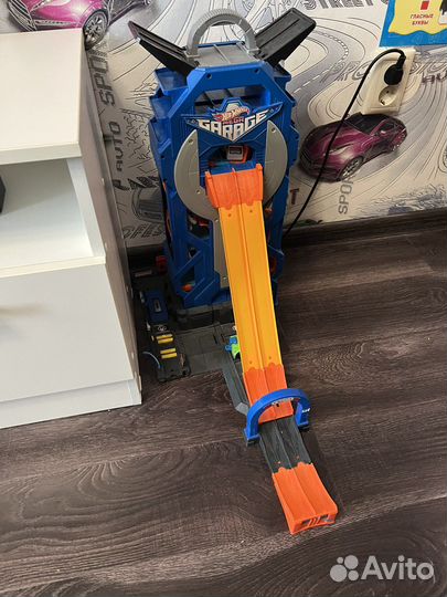 Hot wheels гараж