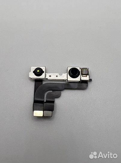 Камера передняя на iPhone 12pro max