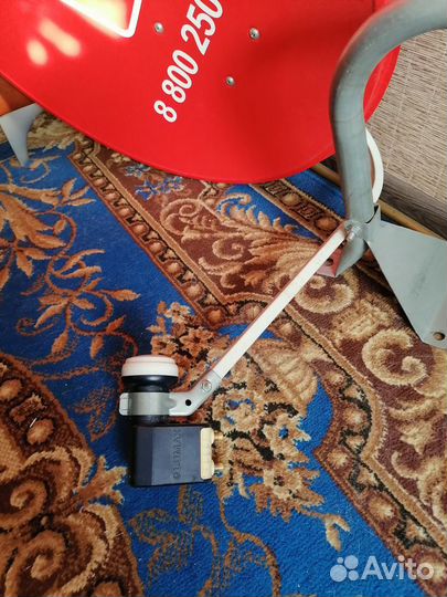 Спутниковая антенна МТС и 3 рессивера к ней