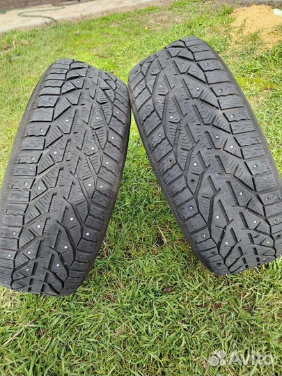 Continental ContiCrossContact LX2 215/60 R16 92F